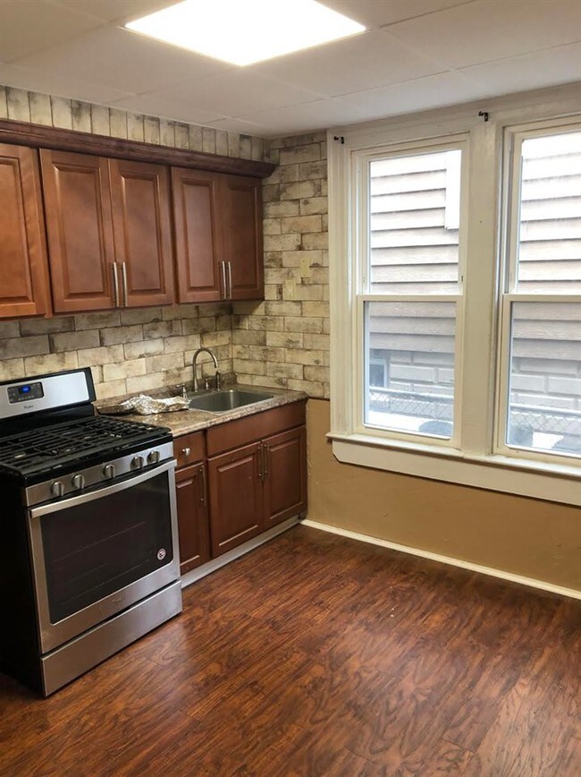 96 W 3rd St Unit 1, Bayonne, NJ 07002 Condo for Rent in Bayonne, NJ