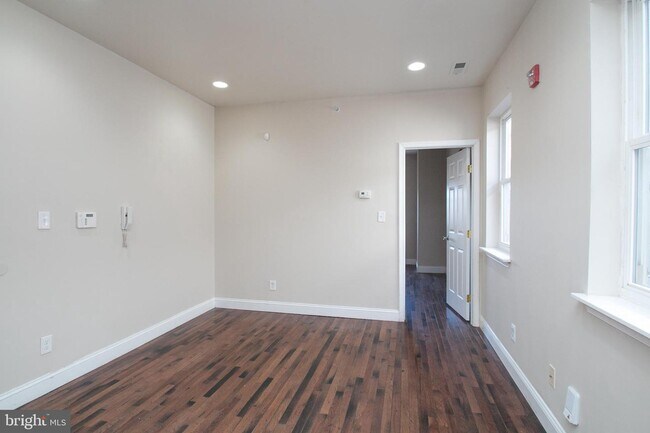 Building Photo - 2014 N 18th St