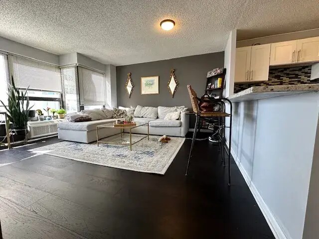 Foto del edificio - 30 E Huron St