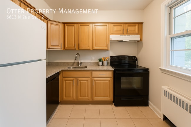 Building Photo - 6613 N 2nd St