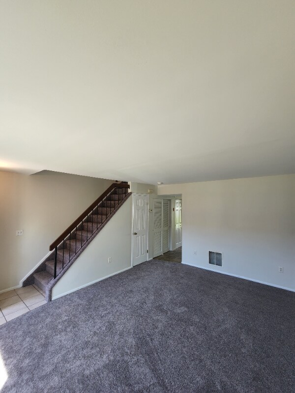 Building Photo - 1066 Sawmill Rd