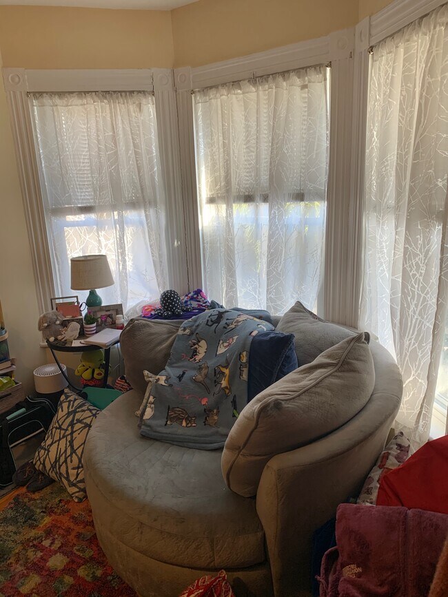 Building Photo - 5-7 Blake St. Unit 1