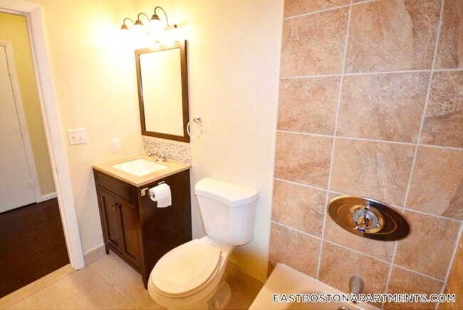 Building Photo - 128 Marginal St