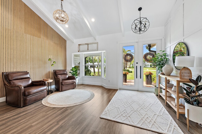 Building Photo - 6204 Sand Pine Ct