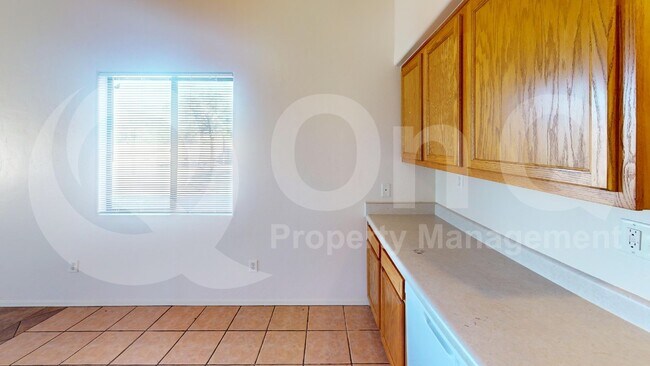 Building Photo - 4013 N Stone Ave