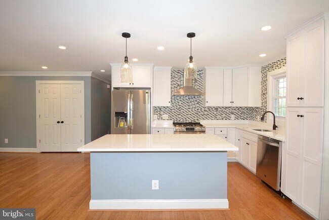 Foto del edificio - 2028 N Dinwiddie St
