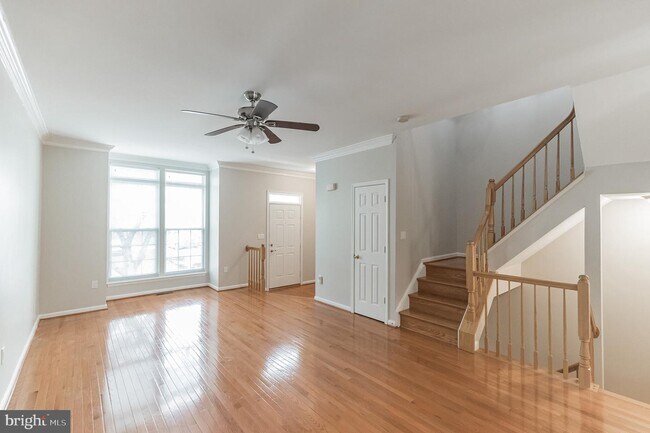 Foto del edificio - 5905 Jovet Way