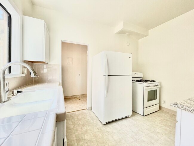 Foto del edificio - 543 N Spaulding Ave