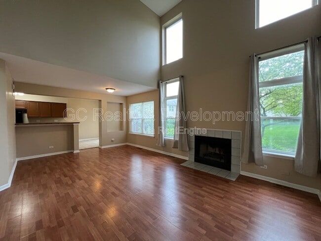 Building Photo - 339 S Lancelot Ln