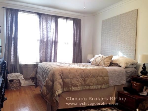 Building Photo - 1bed with Heat at Southport and Addison