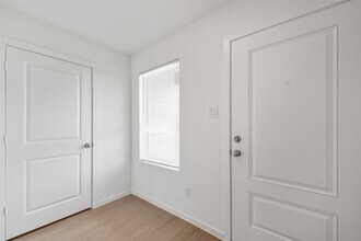 Building Photo - 18739 Barrichello Dr