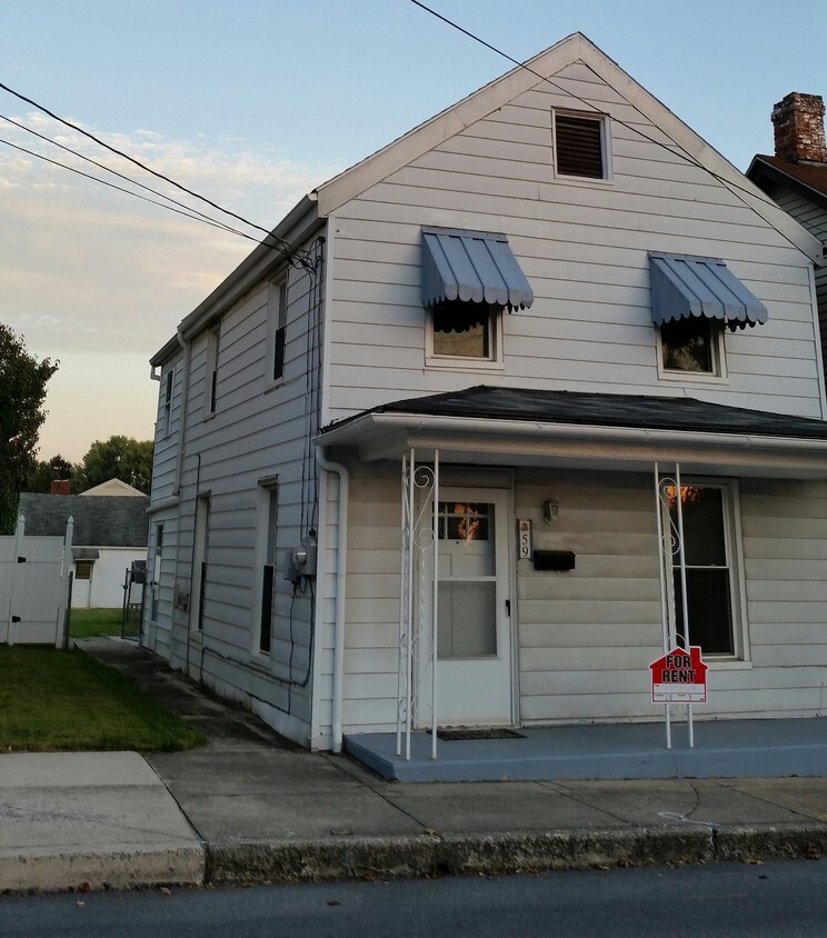 Primary Photo - 59 N Allison St