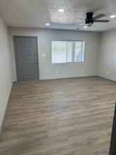 Building Photo - 855 W Castillo Ave