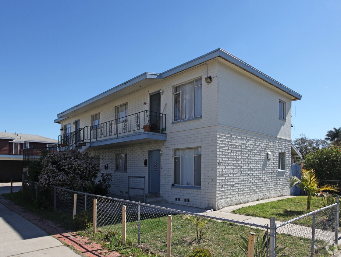 Primary Photo - 415 4th Ave