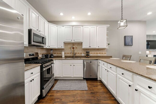 Foto del edificio - 1909 S Michigan Ave