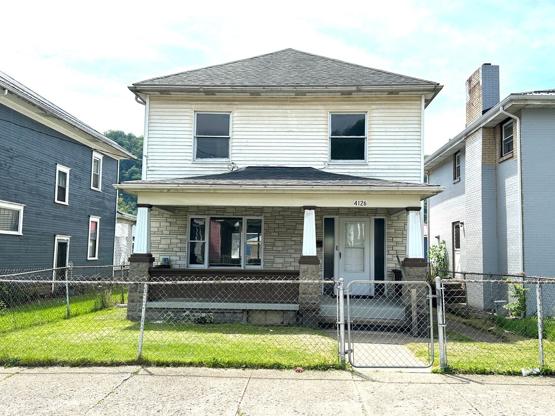 Primary Photo - Newly renovated three bedroom home
