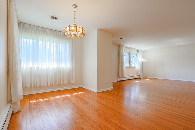 Foto del edificio - 1147 Prairie Lawn Rd