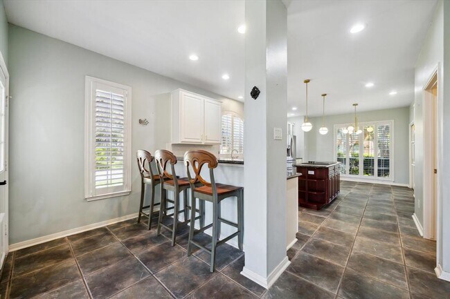 Building Photo - 3718 Bayou Bend Ct
