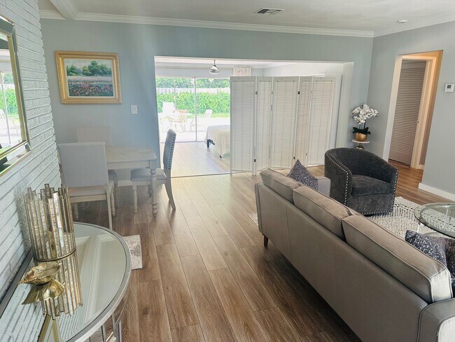 Foto del edificio - 2741 NE 53rd Ct