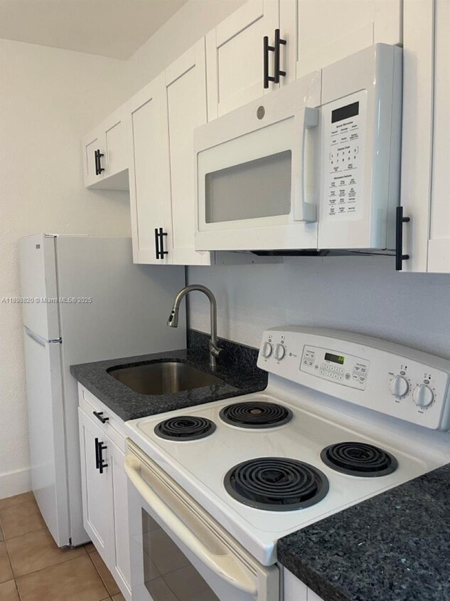 Foto principal - 217 SW 21st Ave