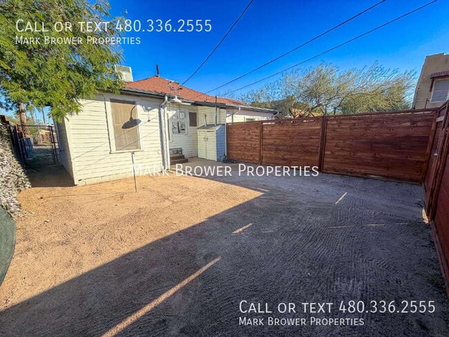 Building Photo - 1331 W Monroe St