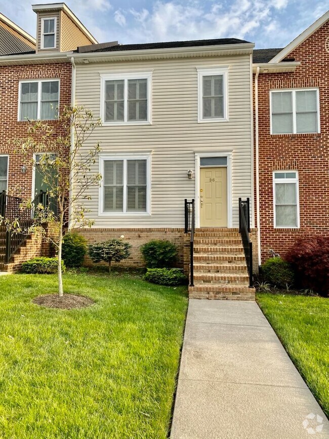 Building Photo - 360 Blue Stone Hills Dr