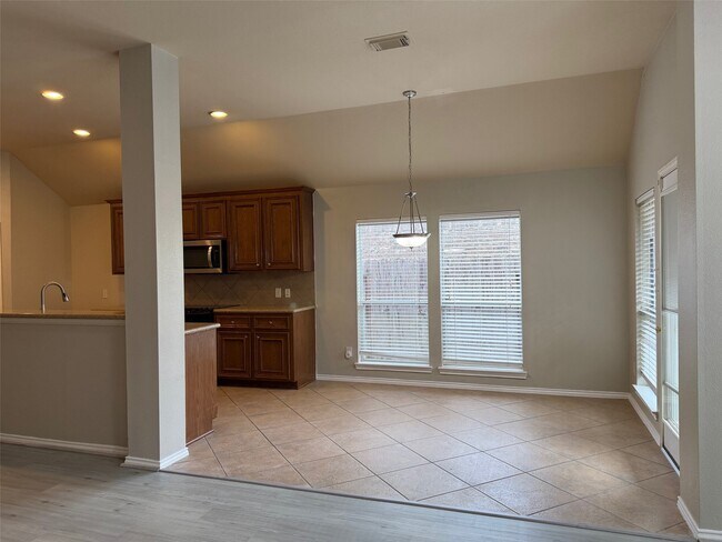 Building Photo - 4507 Indian Gardens Way