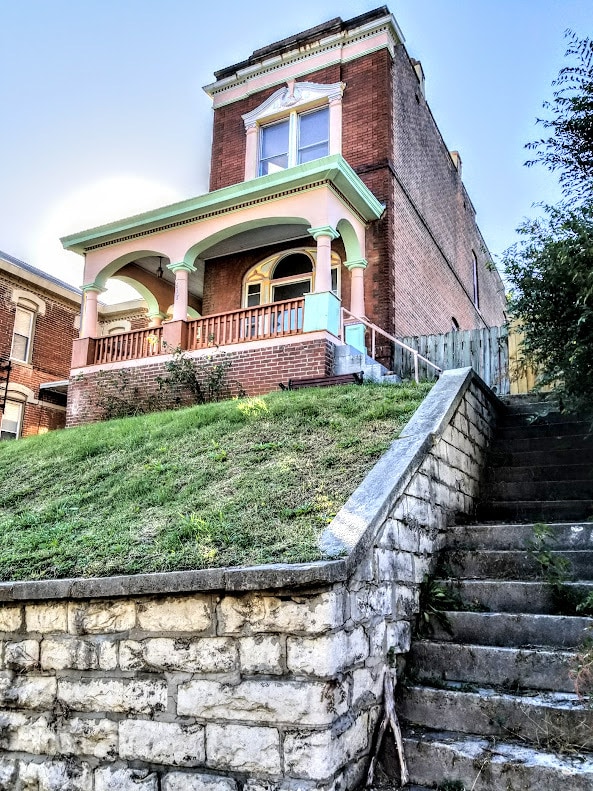 Building Photo - 618 N 12th St