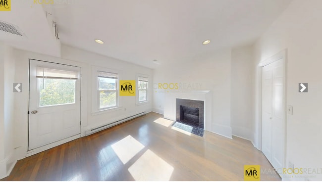 Building Photo - 1402 Beacon St