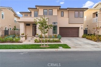 Building Photo - 55 Crater