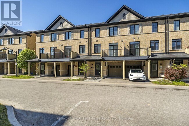Building Photo - 64 Quarrie Ln