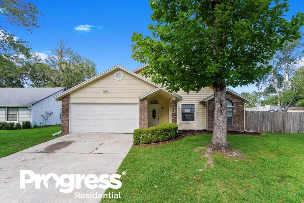 1266 Bee St N, Orange Park, FL 32065 House for Rent in Orange Park