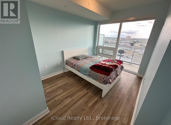 Building Photo - 4655 Metcalfe Ave