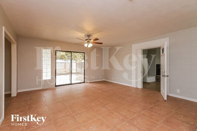 Foto del edificio - 2138 W Thomas Rd