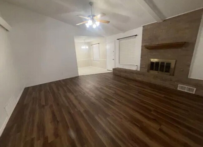 Foto del edificio - Well-maintained 3-bedroom, 2-bath home