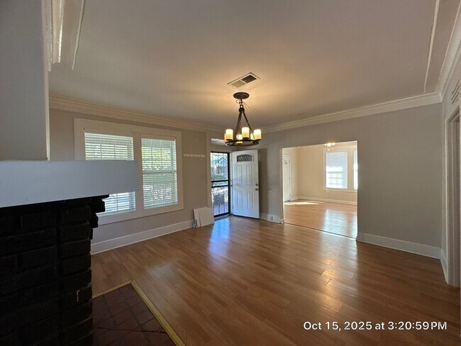 Foto del edificio - RHODES AREA 4 Bedroom Home Now Available F...