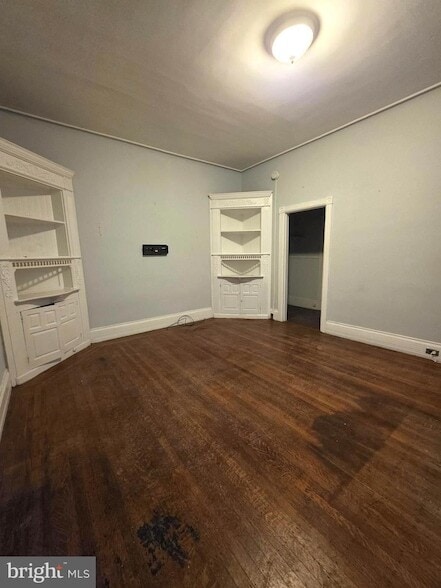 Foto del edificio - 4718 Cedar Ave