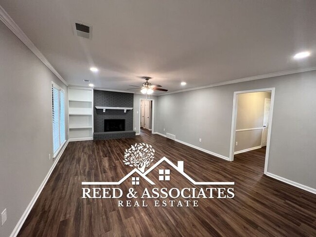 Foto del edificio - Renovated Collierville Home!