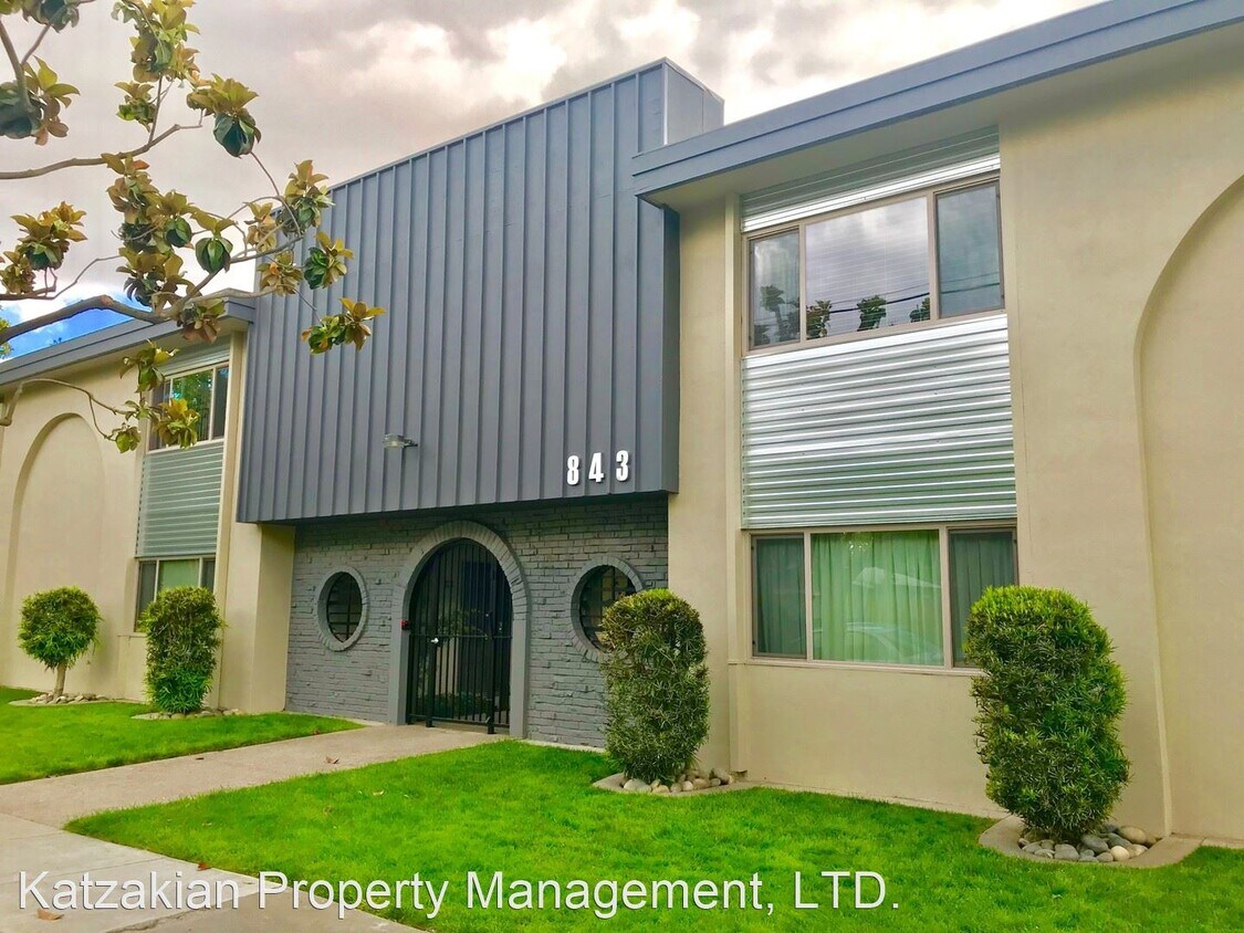 Foto principal - 843 N Yosemite St