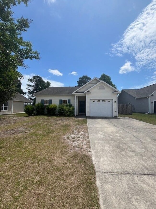 Building Photo - Charming 3-bedroom, 2-bath home in Leland, NC
