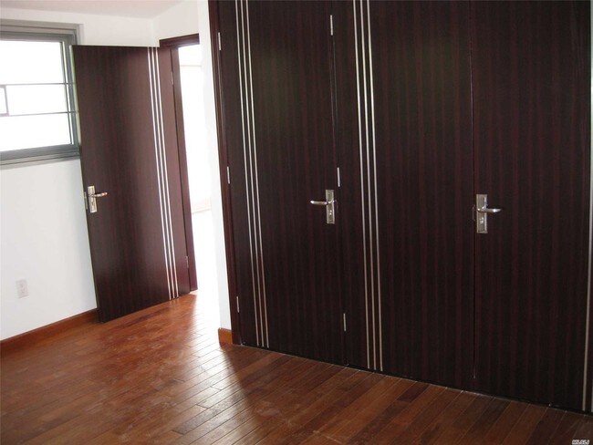 Foto del edificio - 146-27 Beech Ave