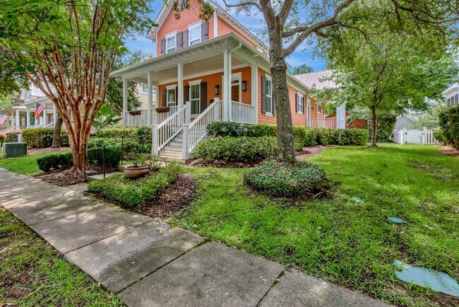 Building Photo - Beautiful custom Daniel Island home!