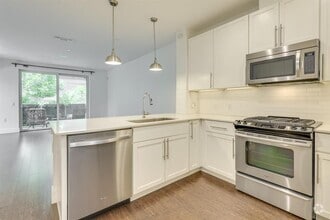 Building Photo - 2801 Dulce Ln