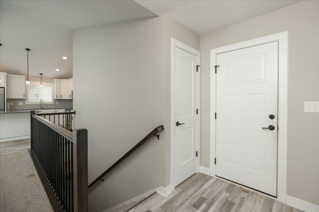 Building Photo - 302 Devin Dr