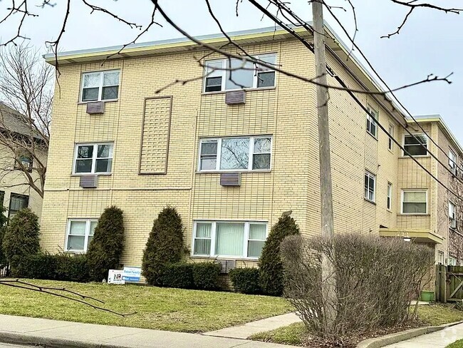 Building Photo - 711 Austin St