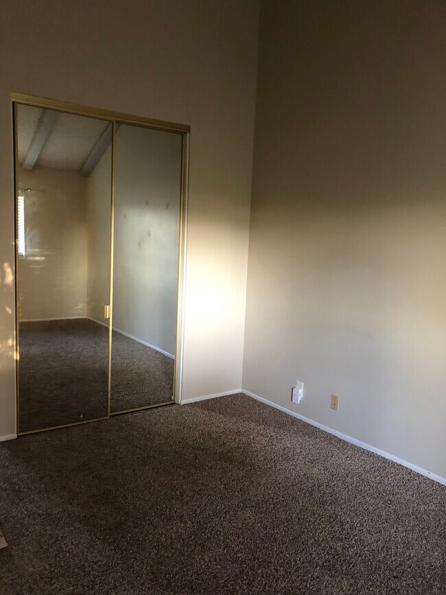 Building Photo - 9 Starfish Ct