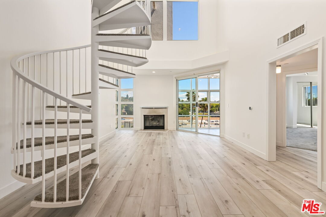 Foto principal - 171 N Church Ln