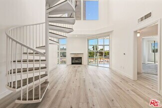 Building Photo - 171 N Church Ln