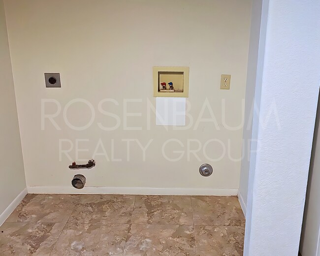 Foto del edificio - Charming & Inviting 2-bedrooms, 1-bath apartment in Prescott Valley!