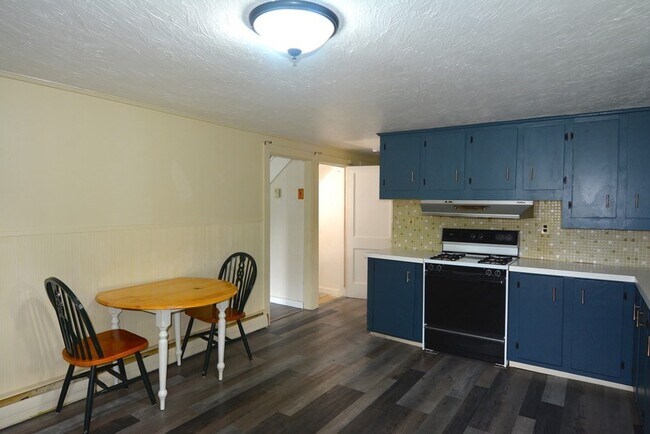 Foto del edificio - 14 Fairlawn Cir